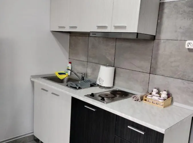 10 아파트 Năvodari